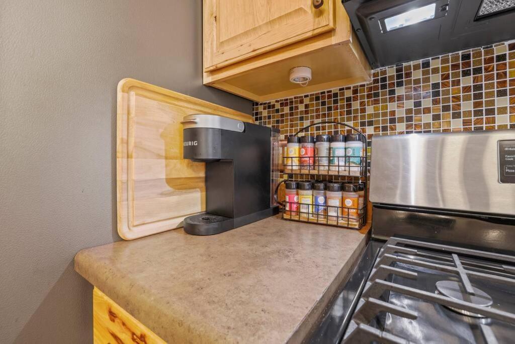 Charming Victorian Home - 2 Minutes To Downtown Lancaster Zewnętrze zdjęcie